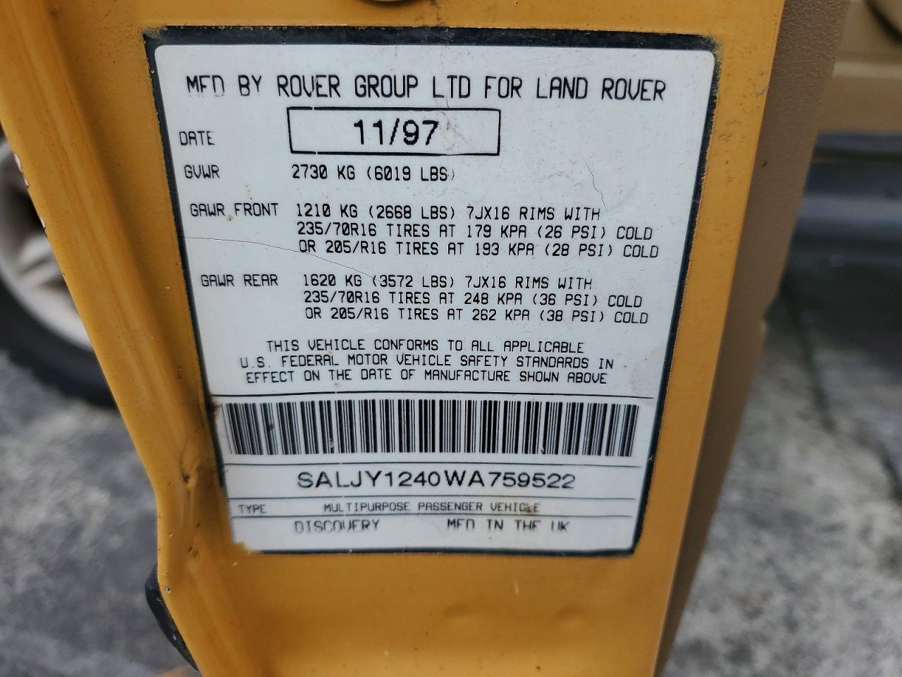 1998 Land Rover Discovery Yellow vin: SALJY1240WA759522