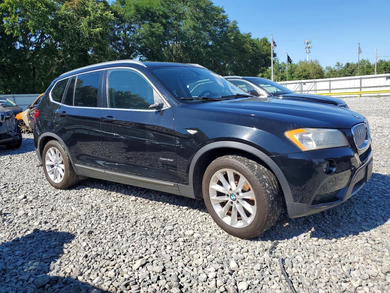 2014 Bmw X3 Xdrive28i Черный vin: 5UXWX9C59E0D25157