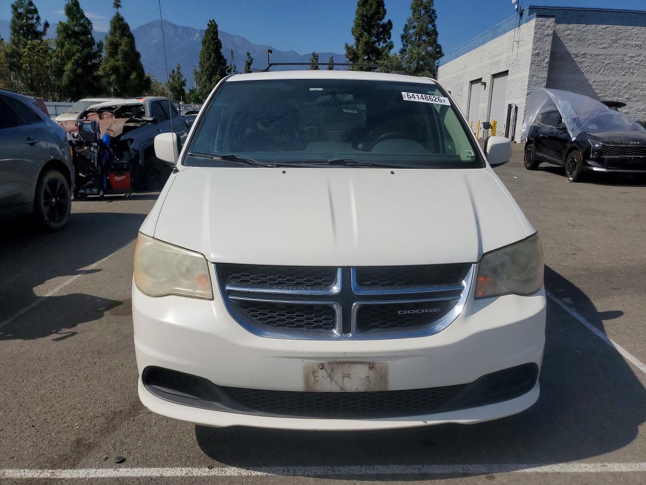 2012 Dodge Grand Caravan Sxt White vin: 2C4RDGCGXCR198724
