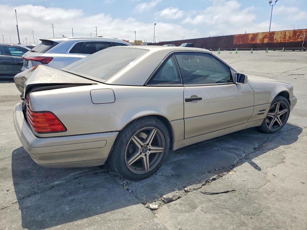 1997 Mercedes-benz Sl 500 Gold vin: WDBFA67F0VF151038