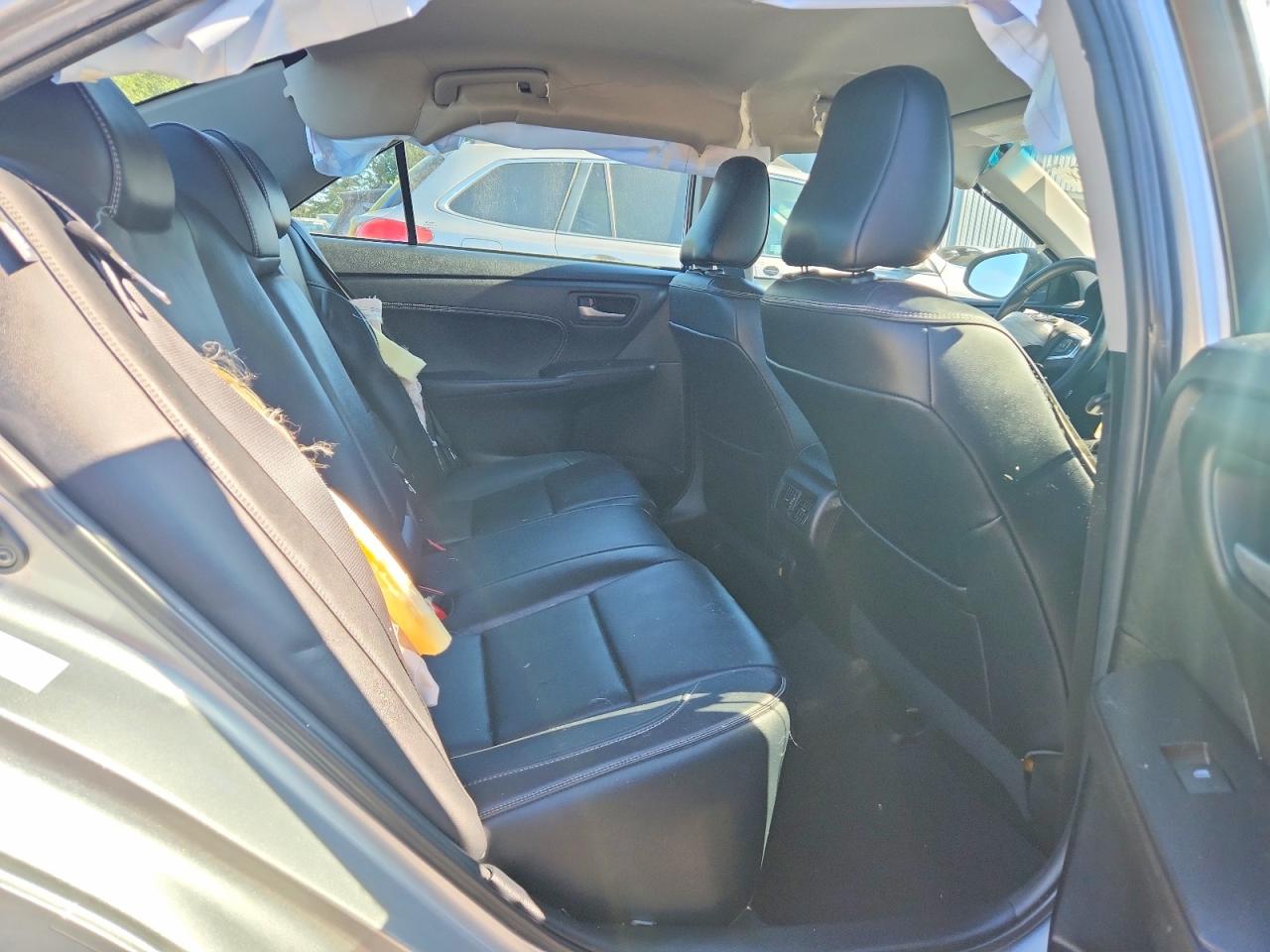 2015 Toyota Camry Xle Silver vin: 4T4BF1FK8FR507690