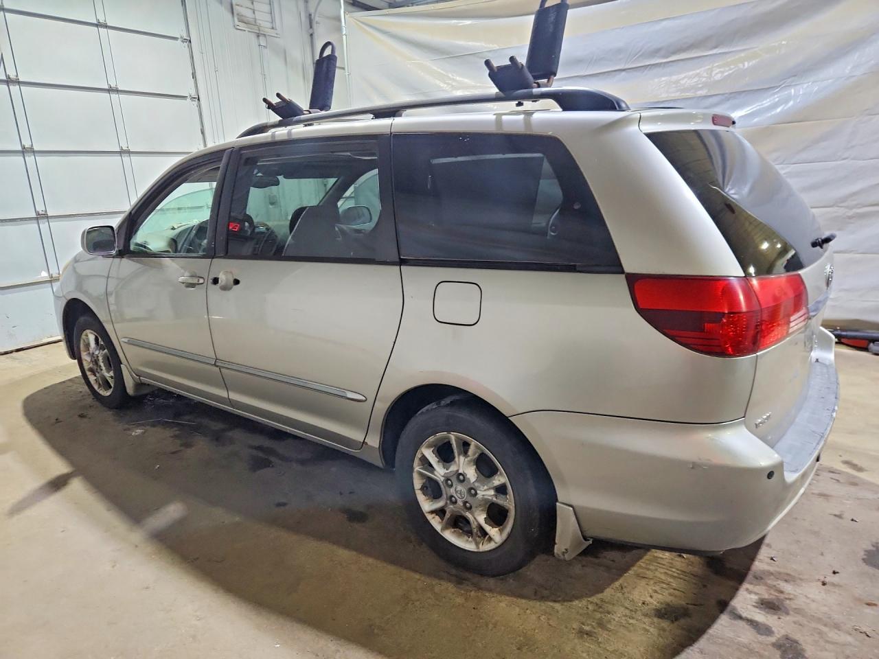2005 Toyota Sienna Xle Limited 7 Passenger Silver vin: 5TDBA22C05S031391
