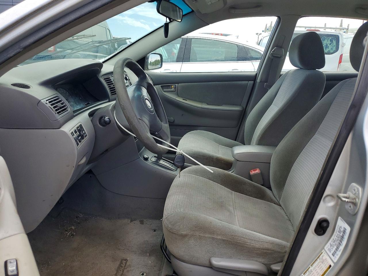 2008 Toyota Corolla Ce Silver vin: 1NXBR32EX8Z033063