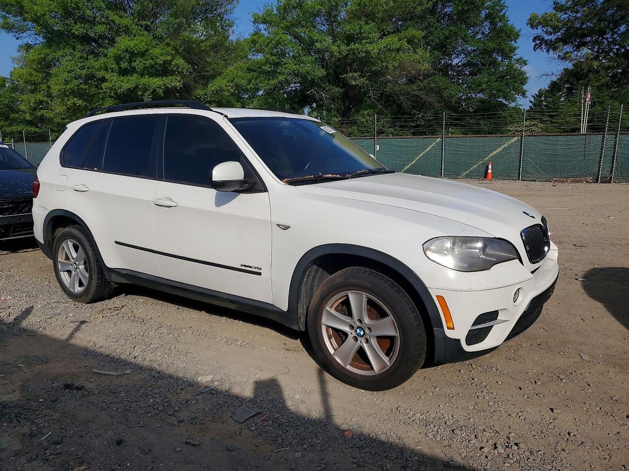 2013 Bmw X5 Xdrive35i Белый vin: 5UXZV4C57D0E06081