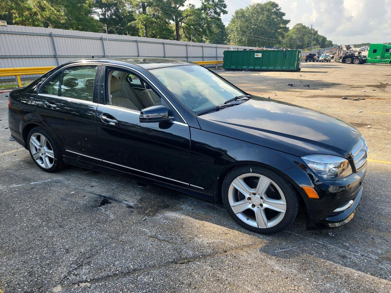 2011 Mercedes-benz C 300 4matic Black vin: WDDGF8BB2BR156152