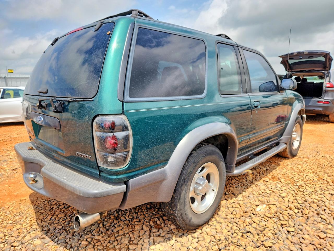 2000 Ford Explorer Sport Green vin: 1FMDU70E5YUA84746