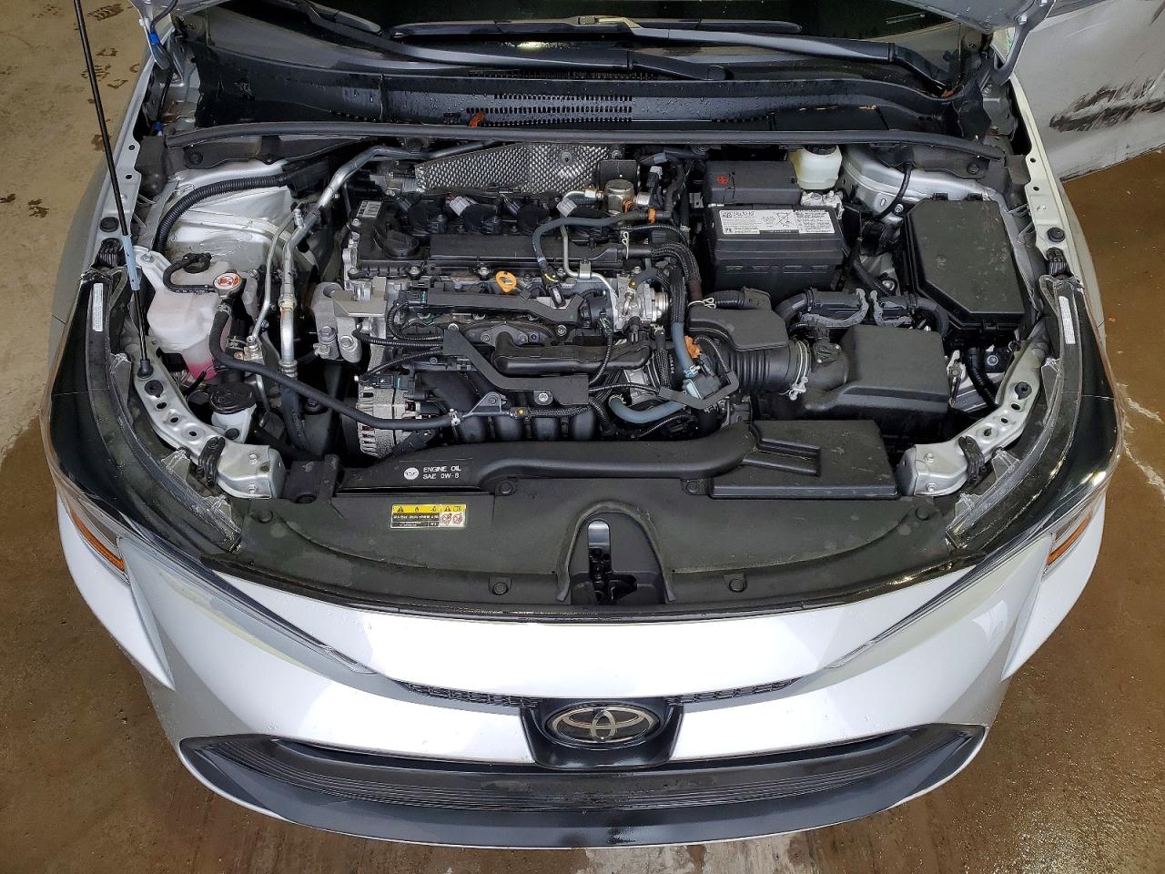 2024 Toyota Corolla Le Silver vin: 5YFB4MDE2RP152116