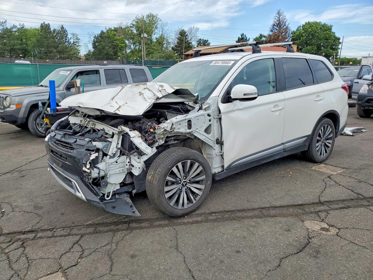 2019 Mitsubishi Outlander Se Белый vin: JA4AD3A32KZ055450