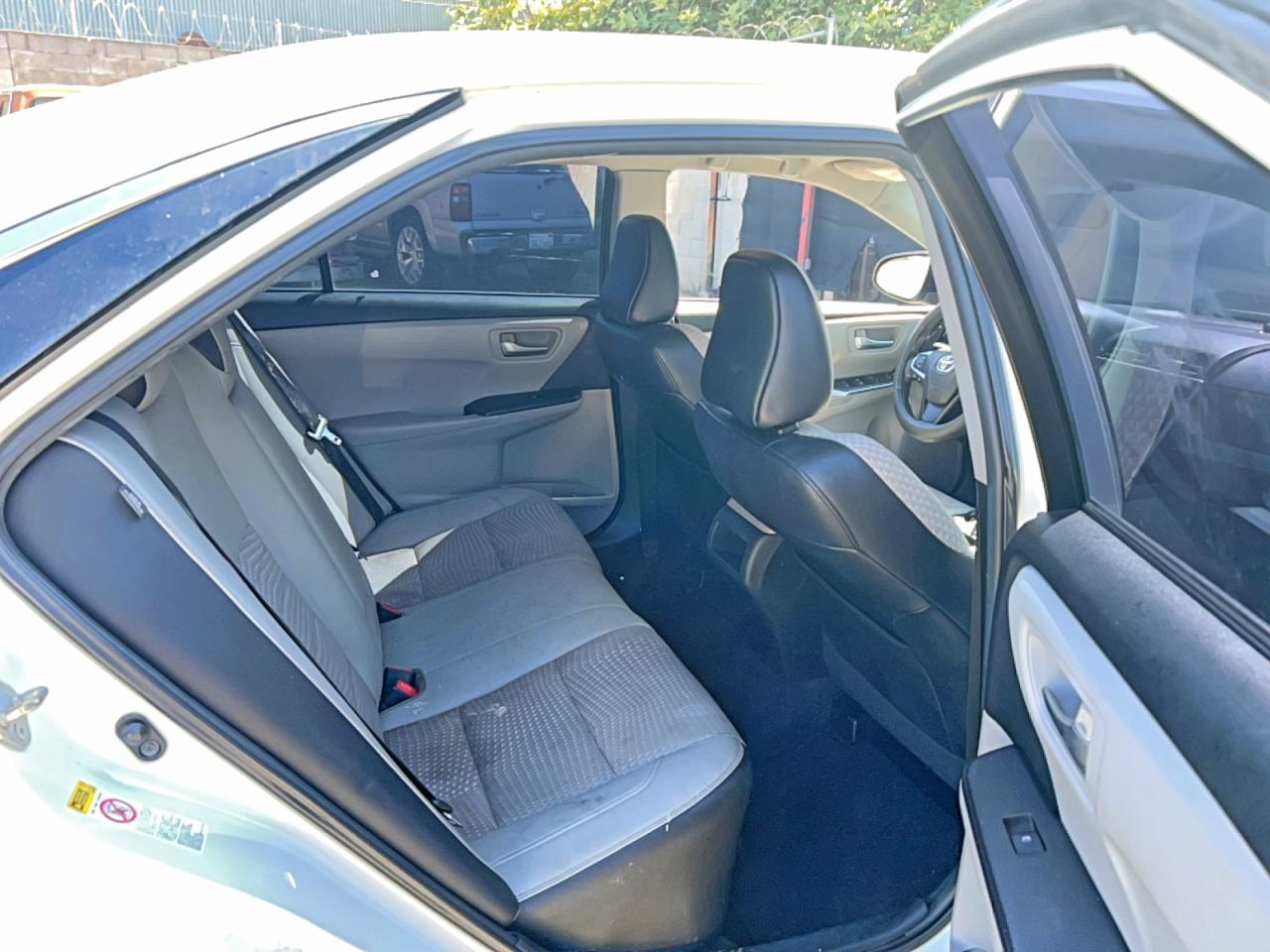 2015 Toyota Camry Se White vin: 4T1BF1FK1FU068987