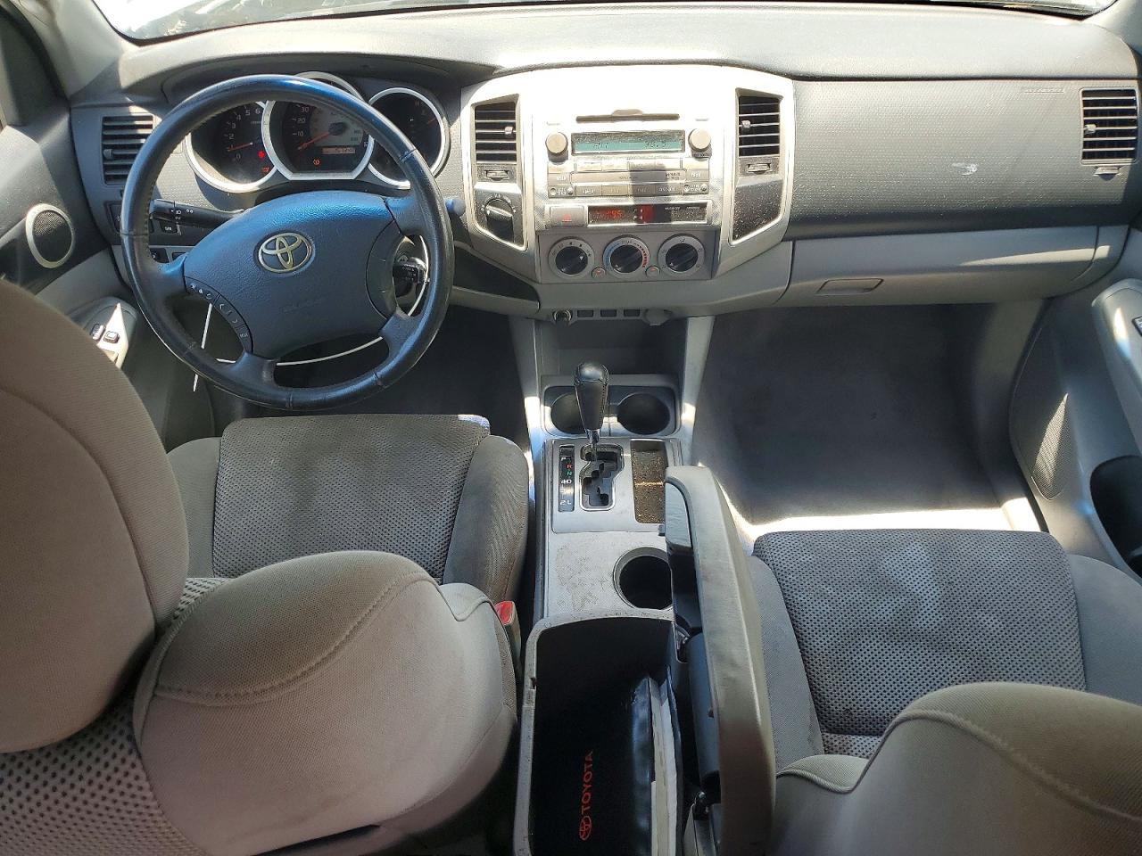 2010 Toyota Tacoma Double Cab Green vin: 3TMLU4EN2AM039989