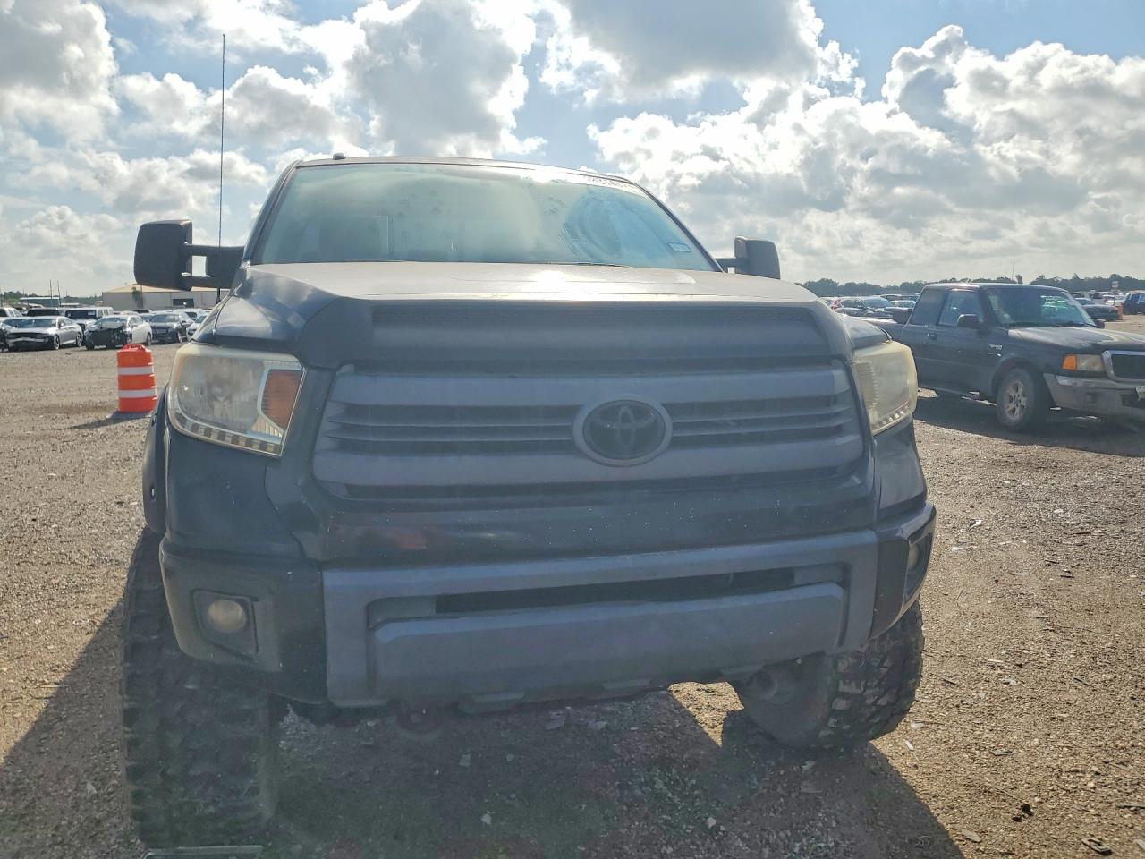 2014 Toyota Tundra Sr5 Black vin: 5TFUW5F18EX353954
