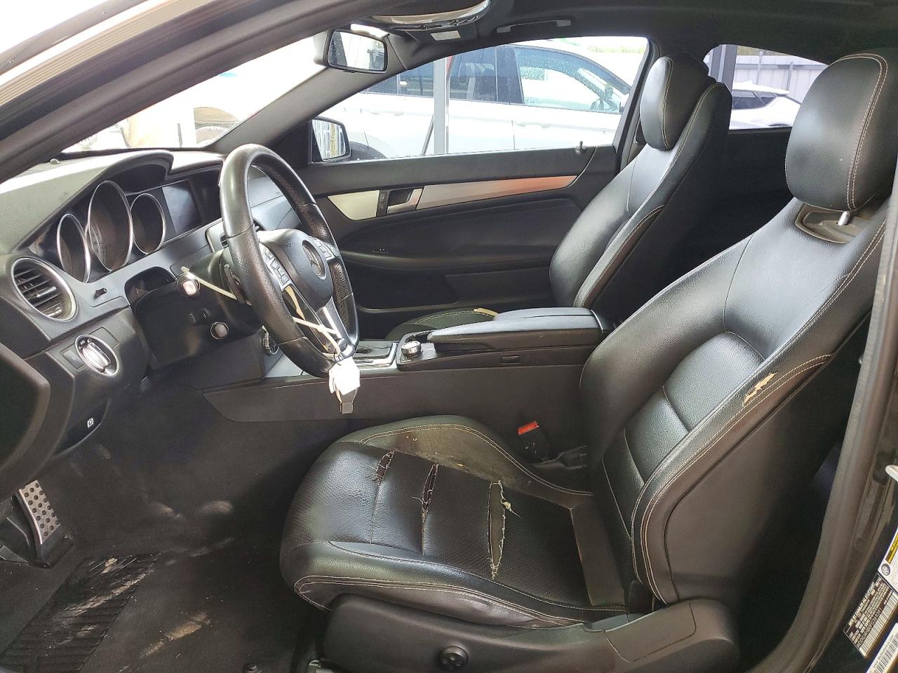 2015 Mercedes-benz C 250 Black vin: WDDGJ4HB0FG369391