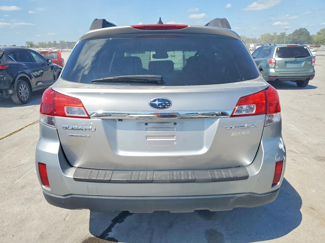 2011 Subaru Outback 2.5i Limited Silver vin: 4S4BRBKC1B3423961