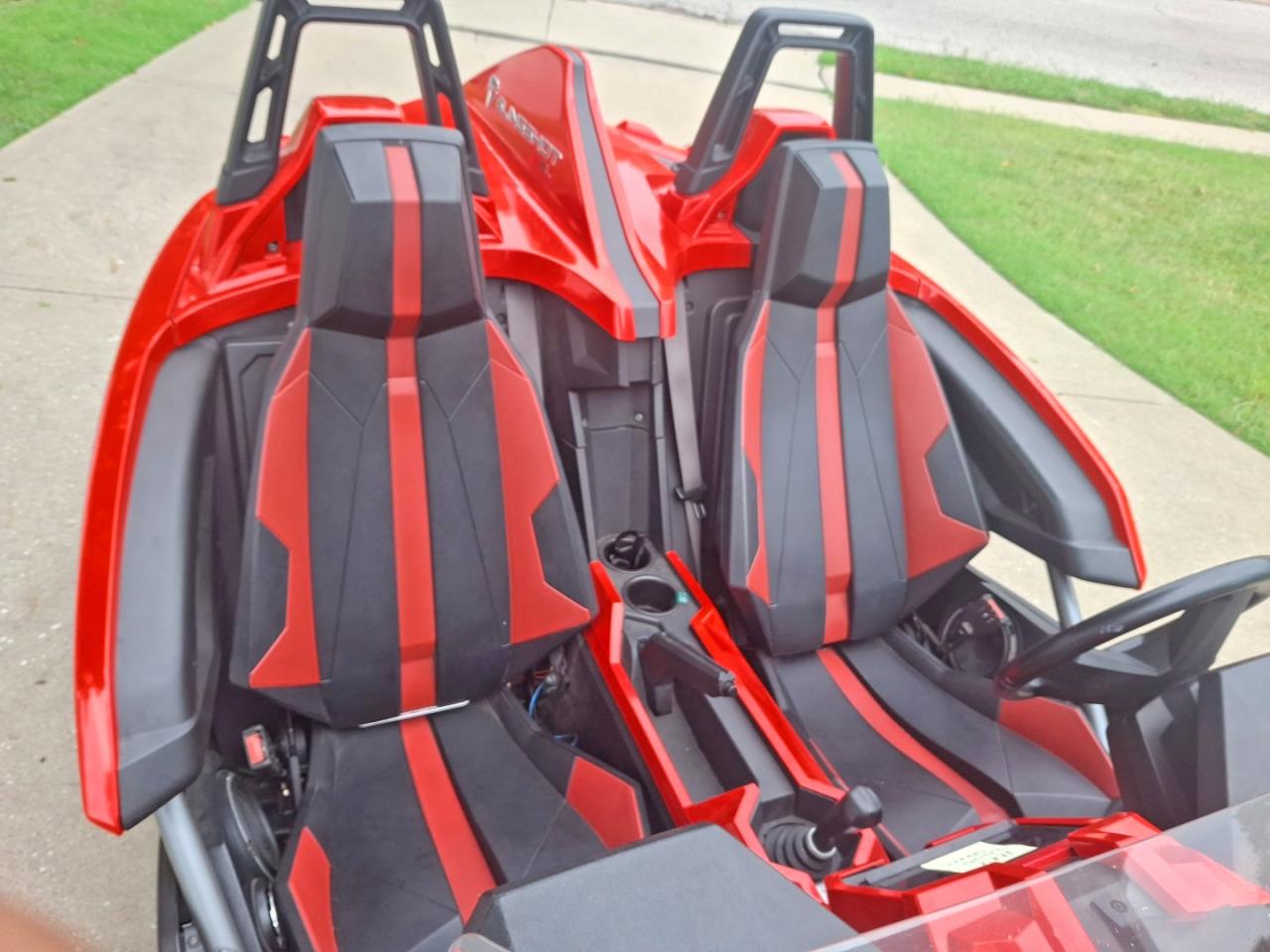 2015 Polaris Slingshot Sl Red vin: 57XAAPFA2F5103076
