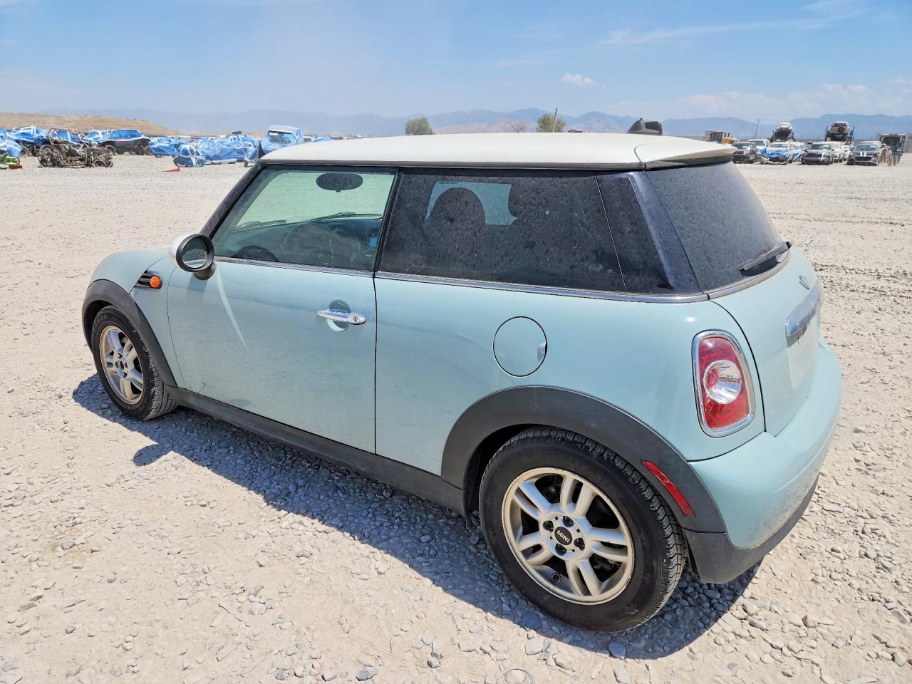 2011 Mini Cooper Синий vin: WMWSU3C51BT096323