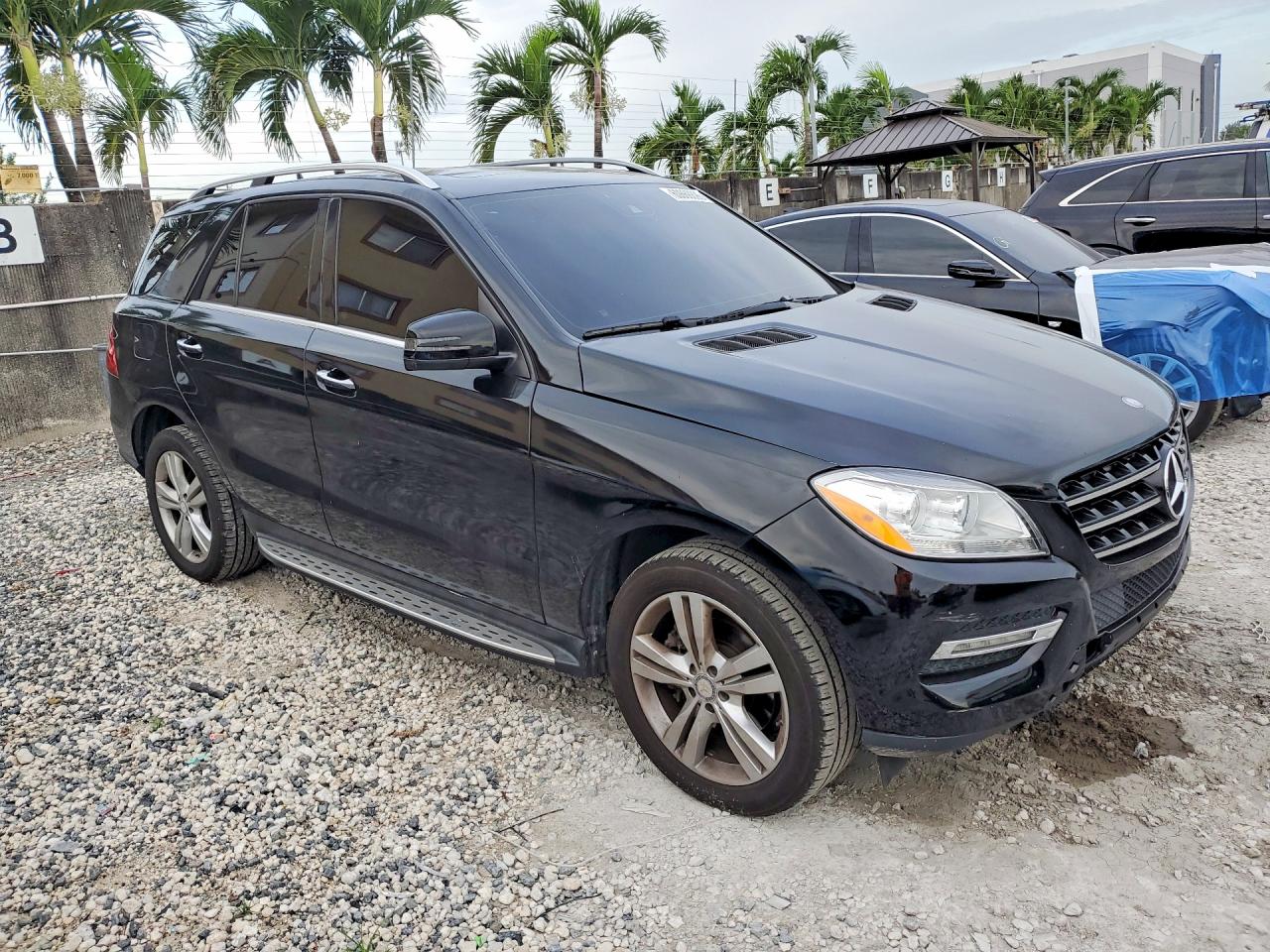 2014 Mercedes-benz Ml 350 Black vin: 4JGDA5JB1EA390874