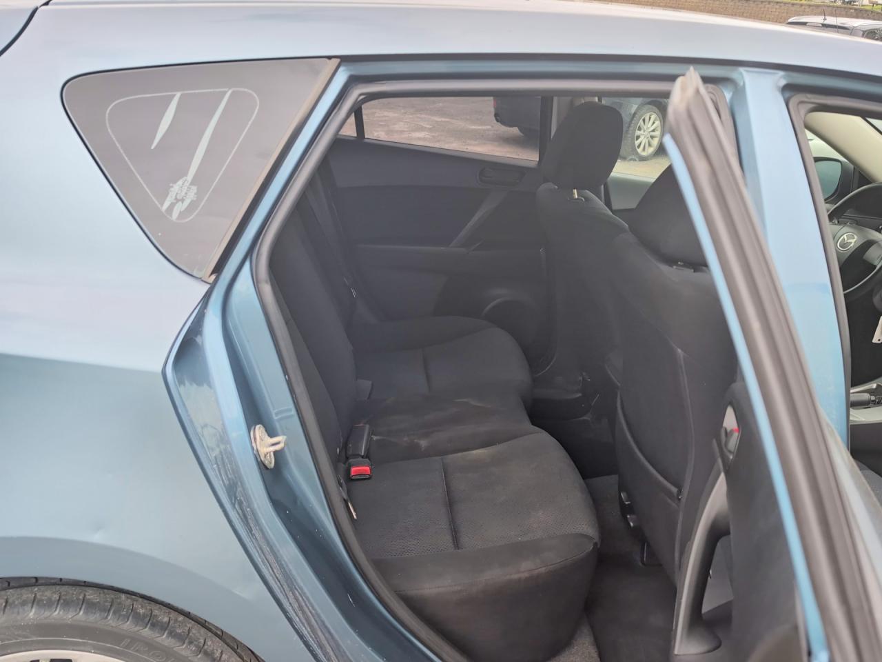 2010 Mazda 3 I Blue vin: JM1BL1HF9A1299336