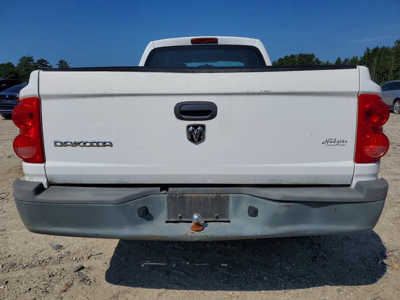 2008 Dodge Dakota St White vin: 1D7HE22K68S538643