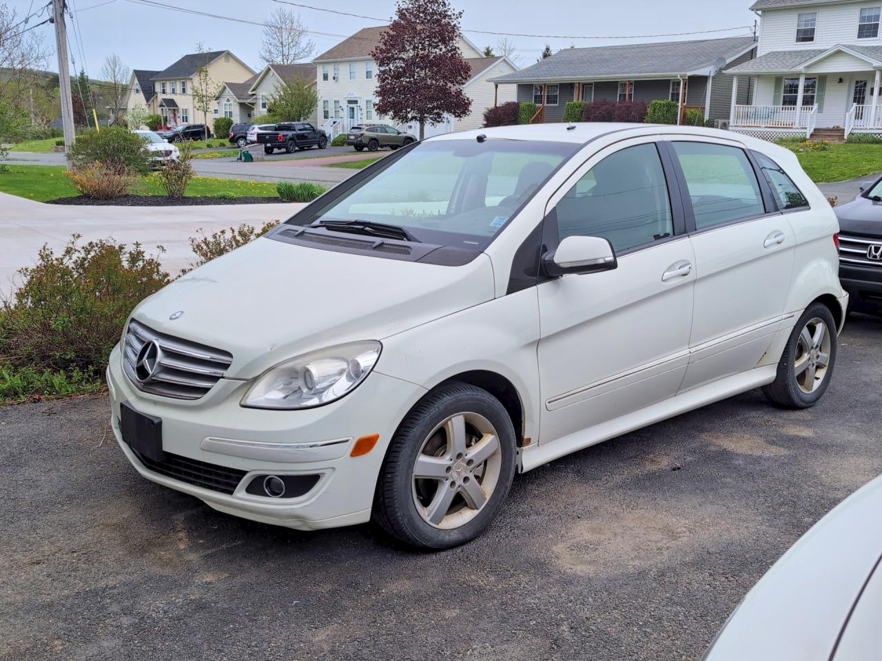 2008 Mercedes-benz B200 White vin: WDDFH33XX8J322475