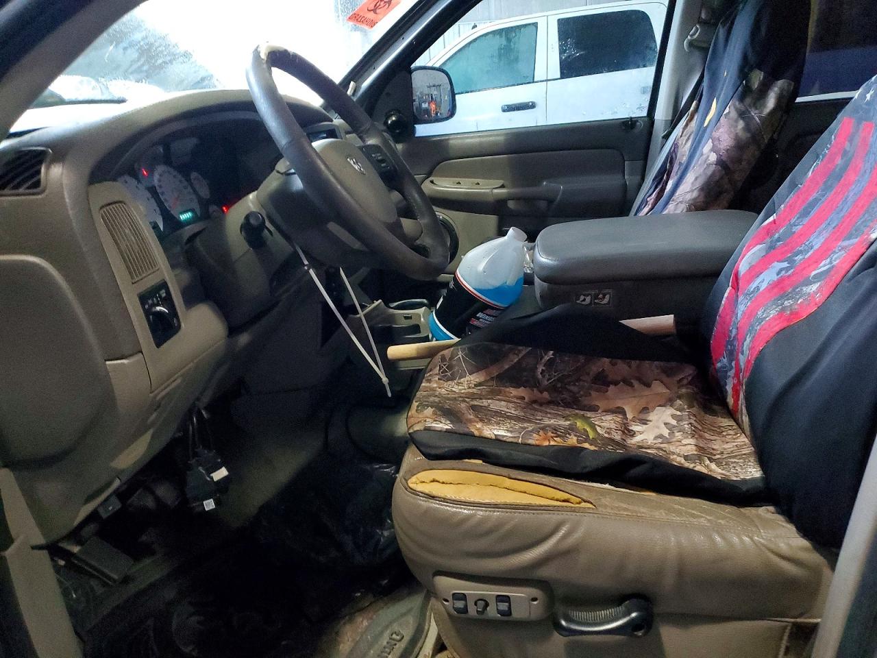2004 Dodge Ram 1500 St Серый vin: 1D7HU18D94S547417