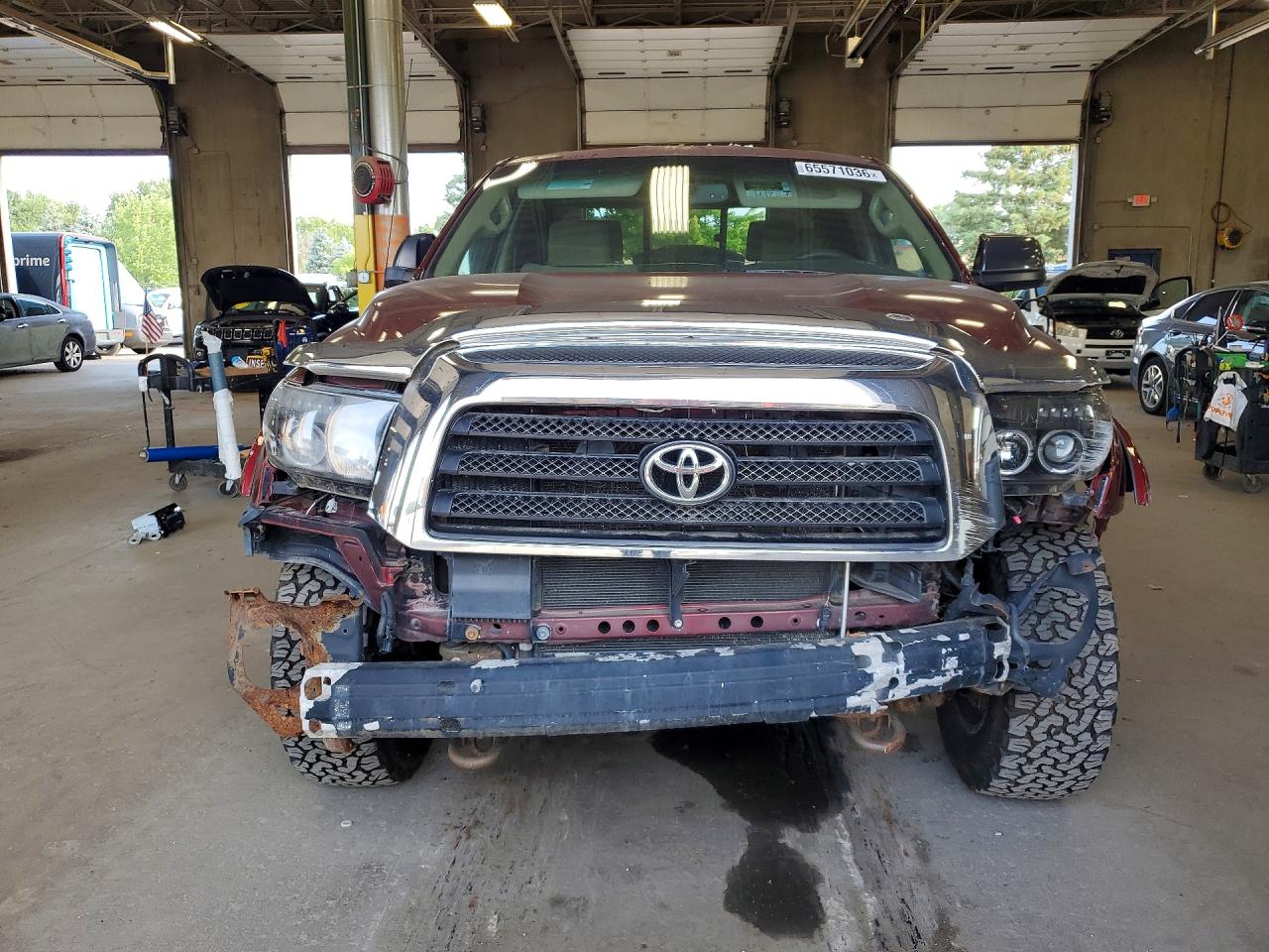 2007 Toyota Tundra Sr5 Burgundy vin: 5TFBT54157X006099
