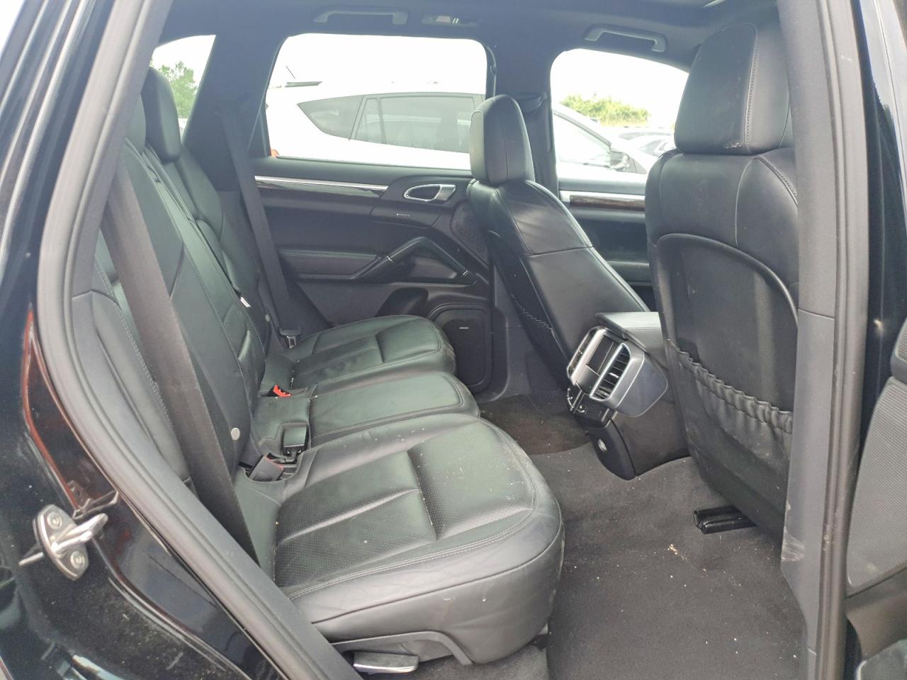 2013 Porsche Cayenne Black vin: WP1AF2A27DLA21834