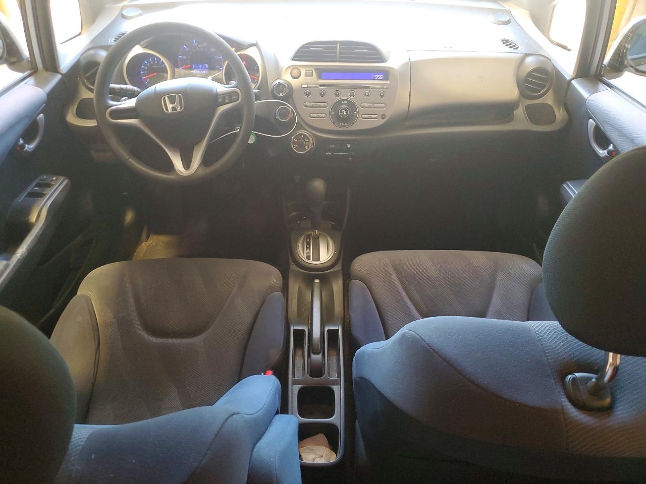 2009 Honda Fit Sport Silver vin: JHMGE88479S054269