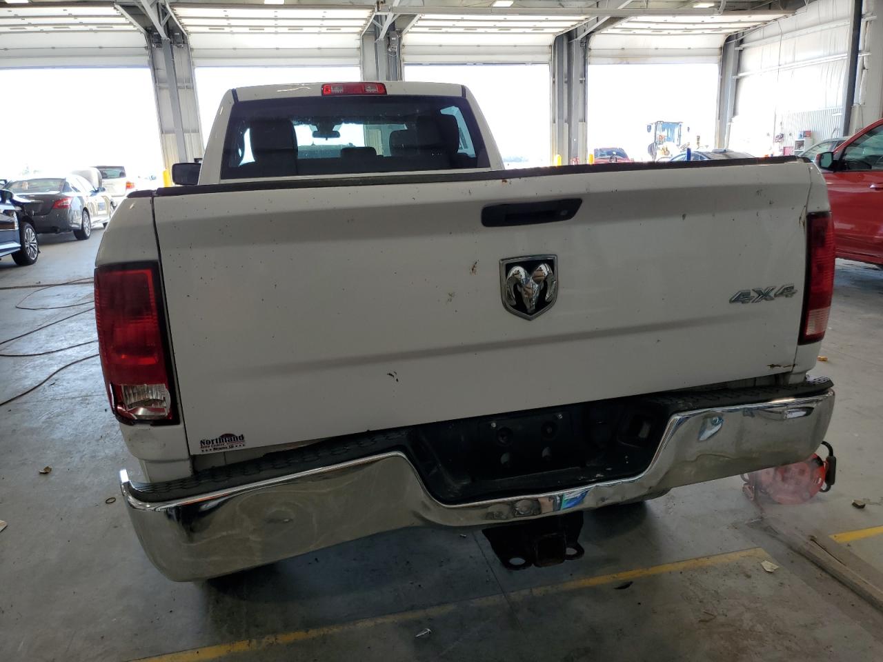 2014 Ram 2500 St White vin: 3C6TR5HT3EG258862