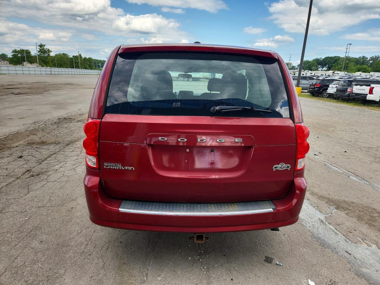 2014 Dodge Grand Caravan Se Maroon vin: 2C4RDGBG7ER420771