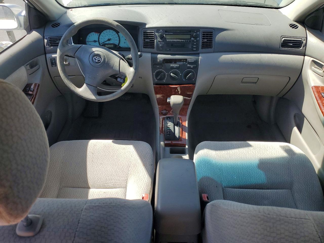 2003 Toyota Corolla Le Silver vin: JTDBR32E632012025