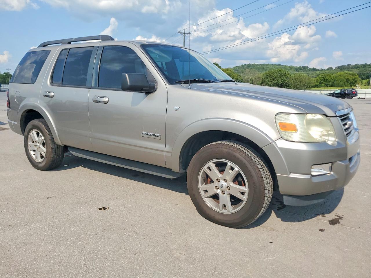 2008 Ford Explorer Xlt Silver vin: 1FMEU73888UB22772