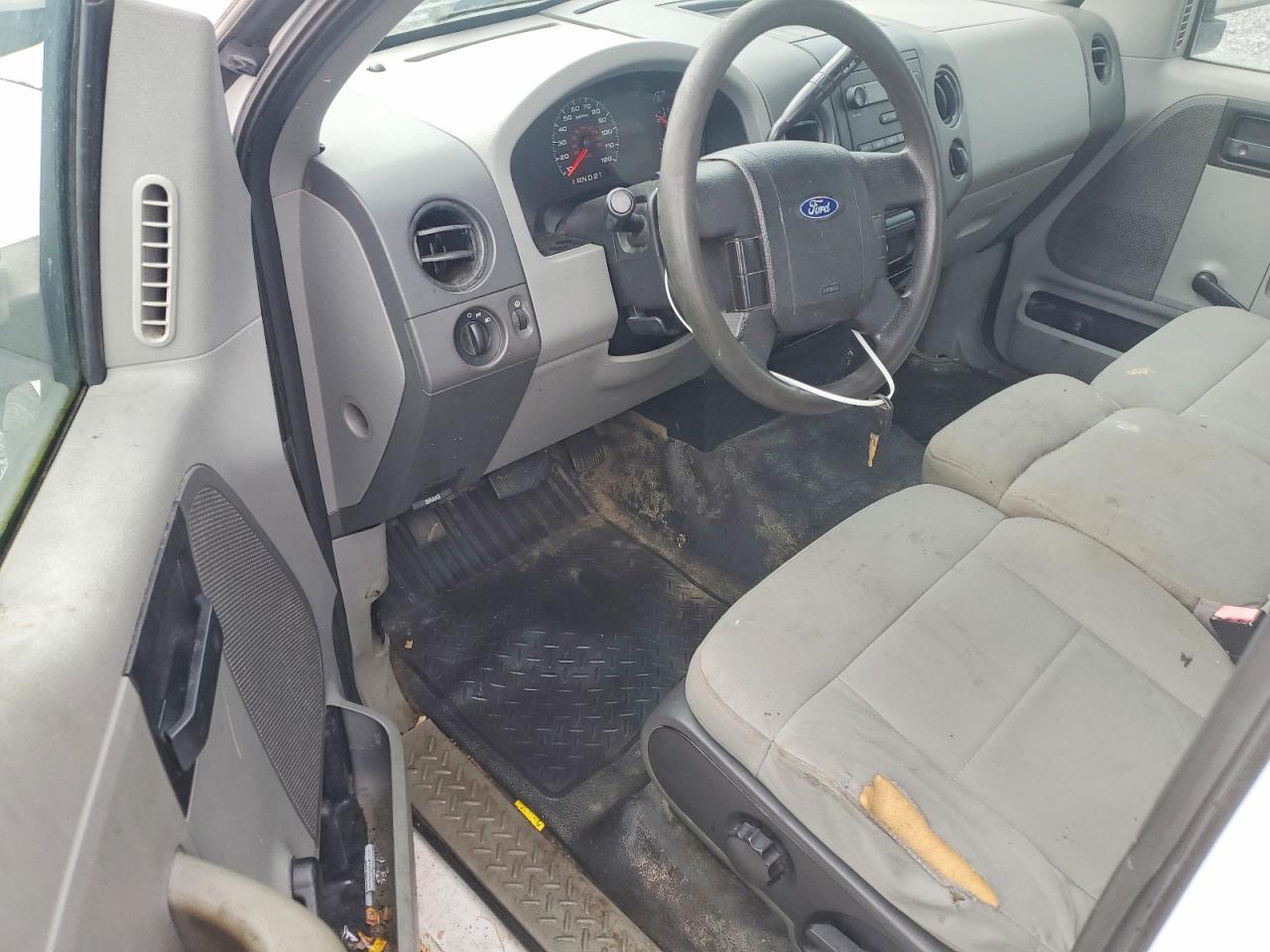 2007 Ford F150 White vin: 1FTRF12W27KC09607