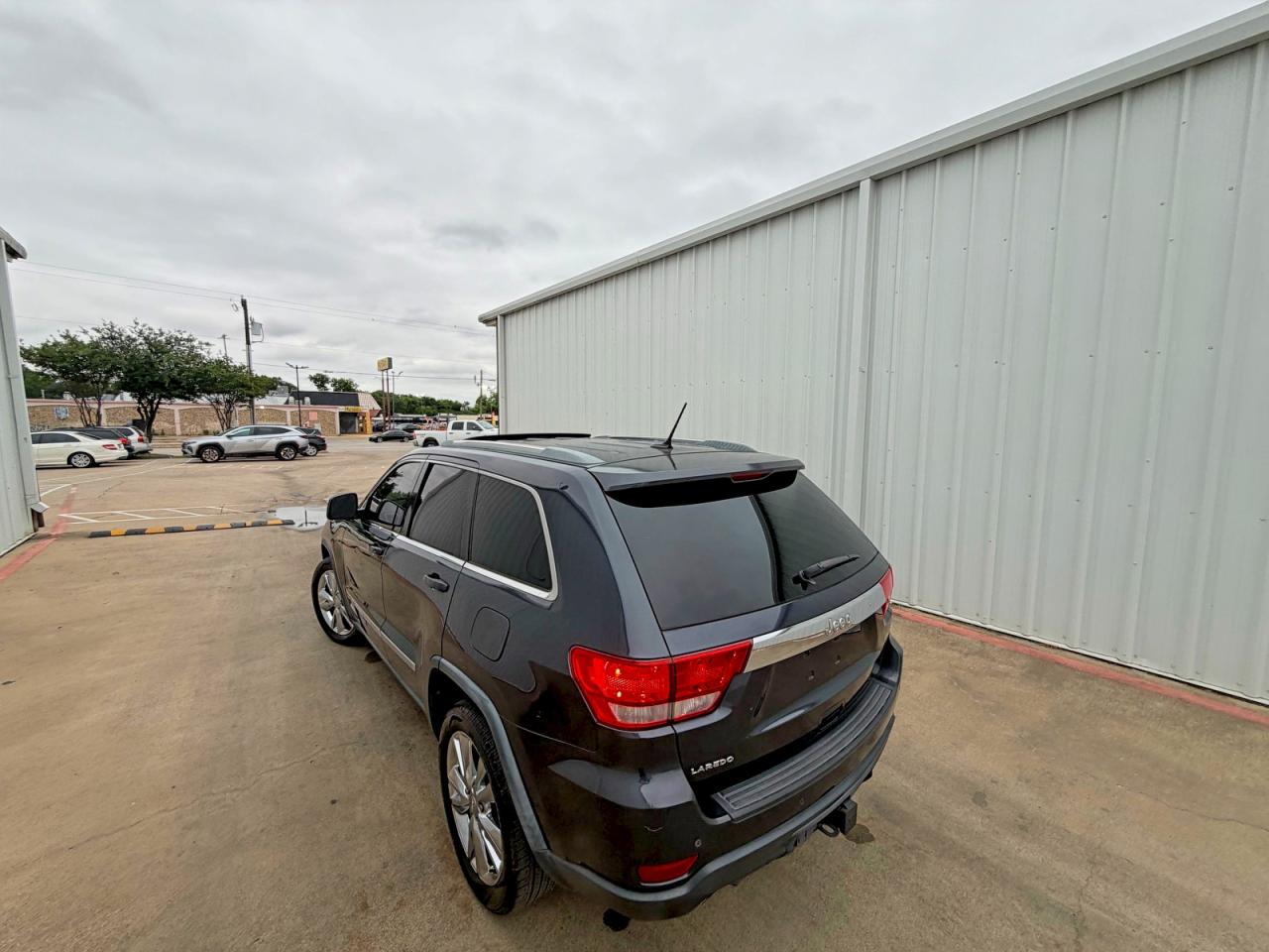 2012 Jeep Grand Cherokee Laredo Gray vin: 1C4RJEAT2CC307442