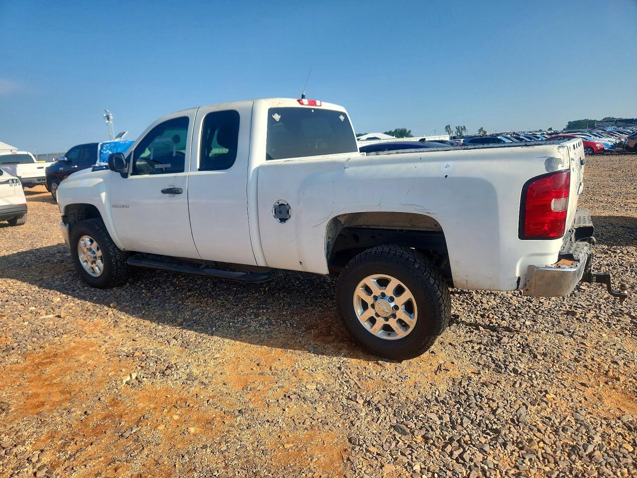 2011 Chevrolet Silverado K2500 Heavy Duty White vin: 1GC2KVCG5BZ258229