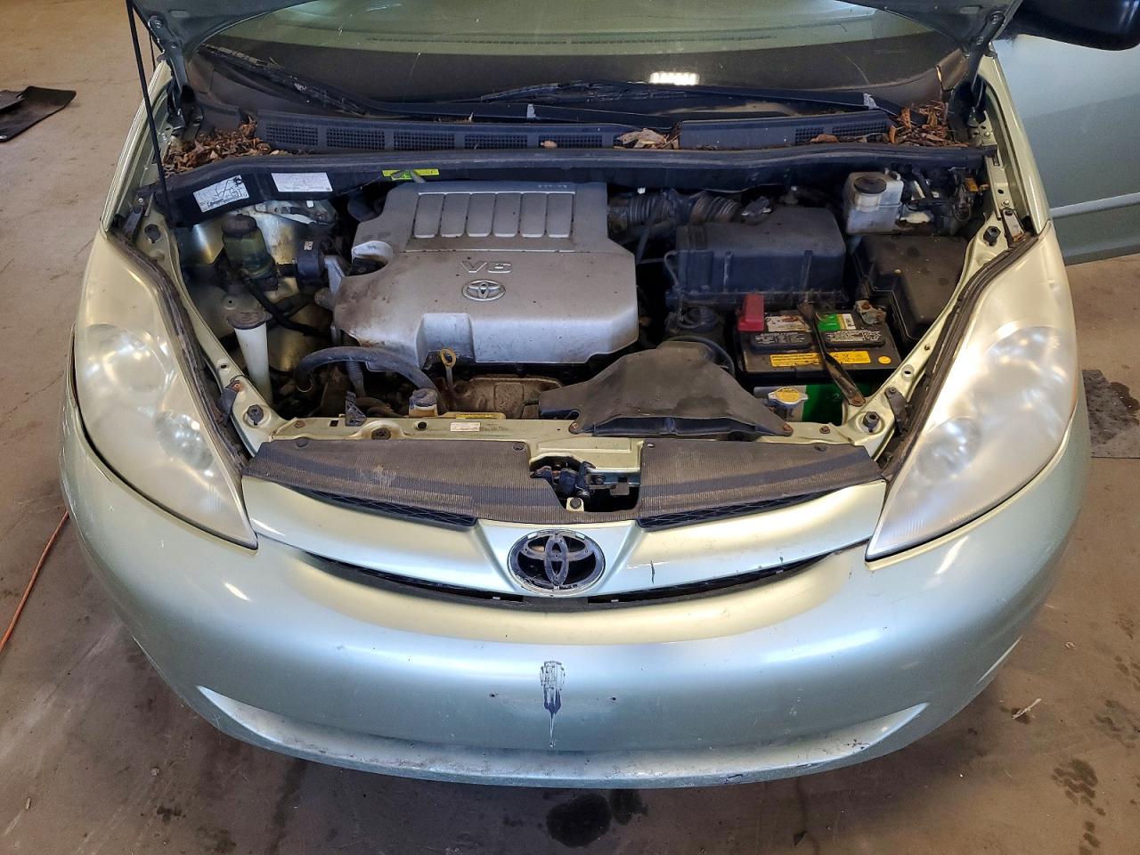 2007 Toyota Sienna Le 7-passenger Зеленый vin: 5TDZK23C37S063815