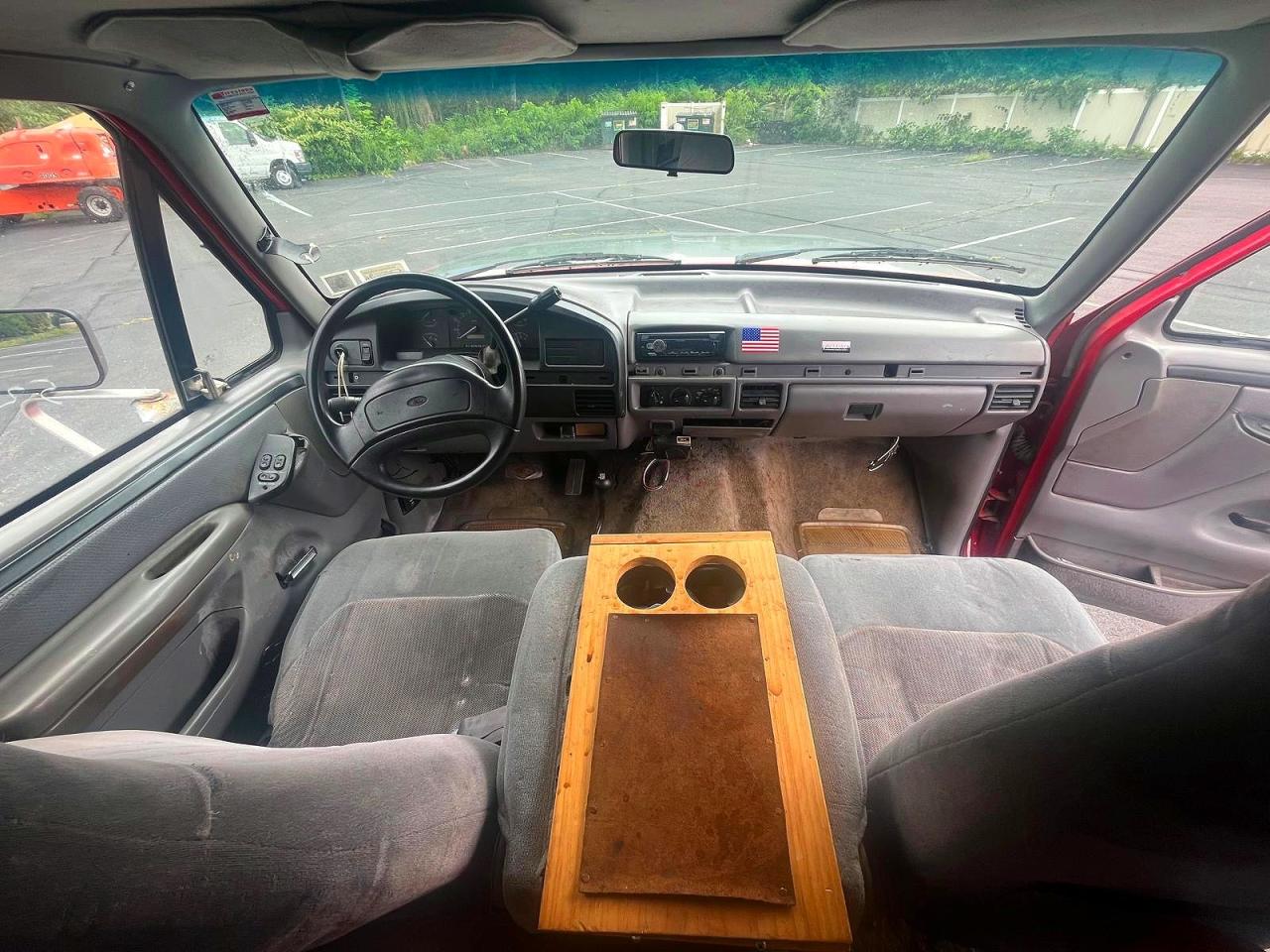 1997 Ford F250 Two Tone vin: 1FTHX26H8VEC43508