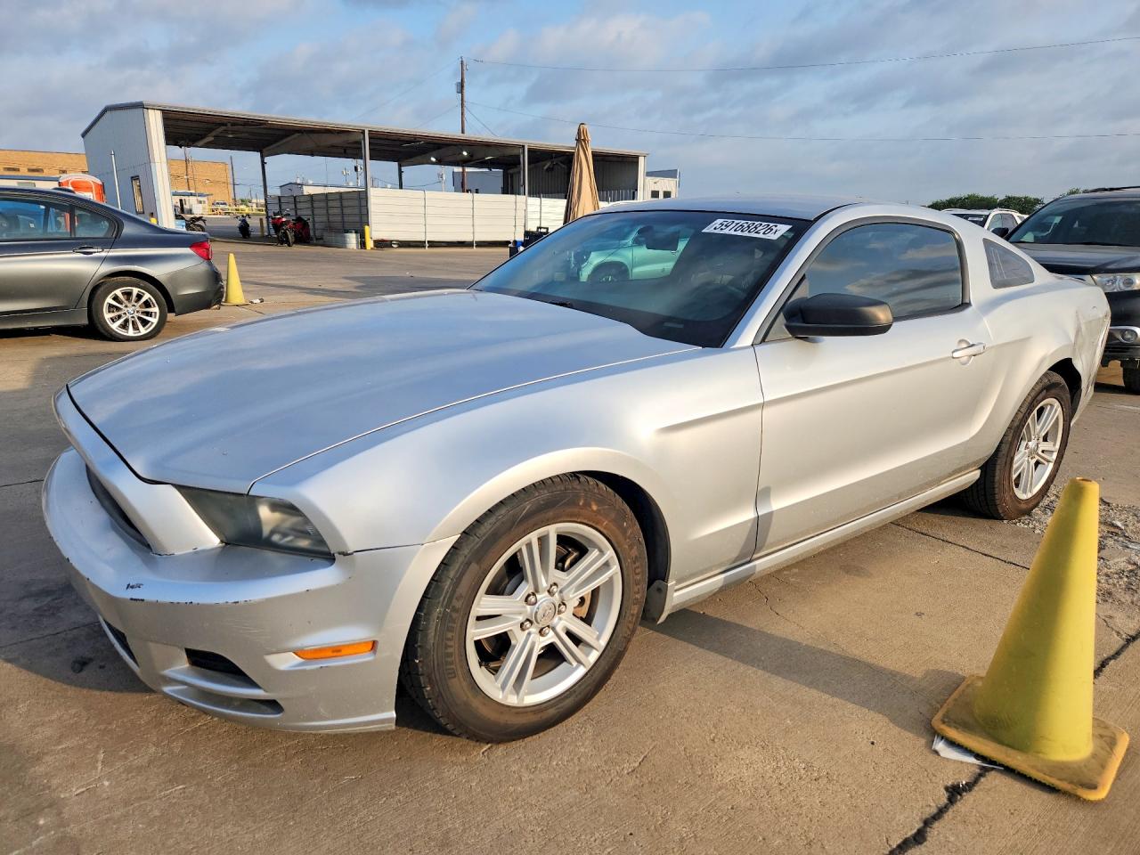 2014 Ford Mustang Silver vin: 1ZVBP8AM4E5209995