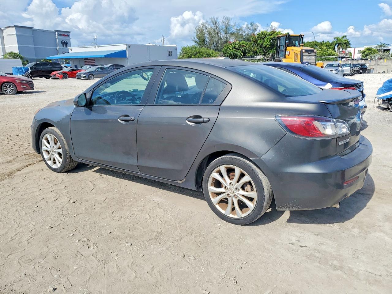 2011 Mazda 3 S Gray vin: JM1BL1W52B1393716