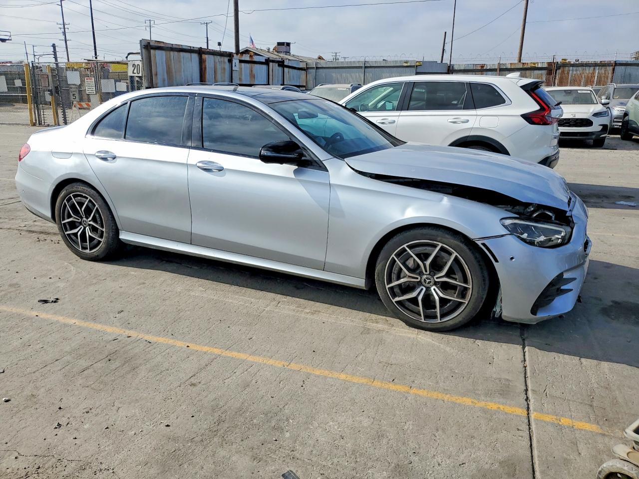 2021 Mercedes-benz E 350 Silver vin: W1KZF8DBXMA893784