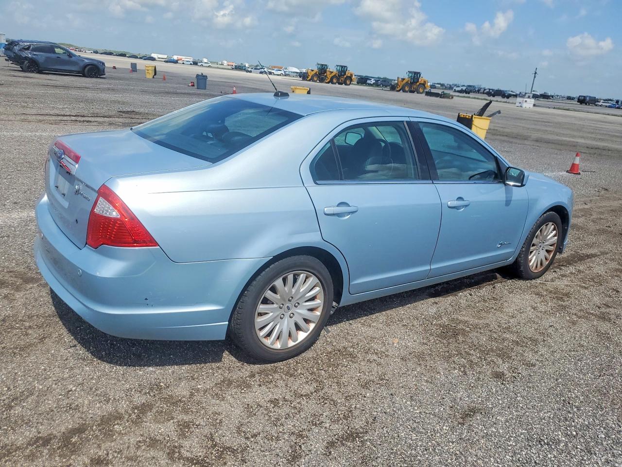 2010 Ford Fusion Hybrid Turquoise vin: 3FADP0L33AR298344