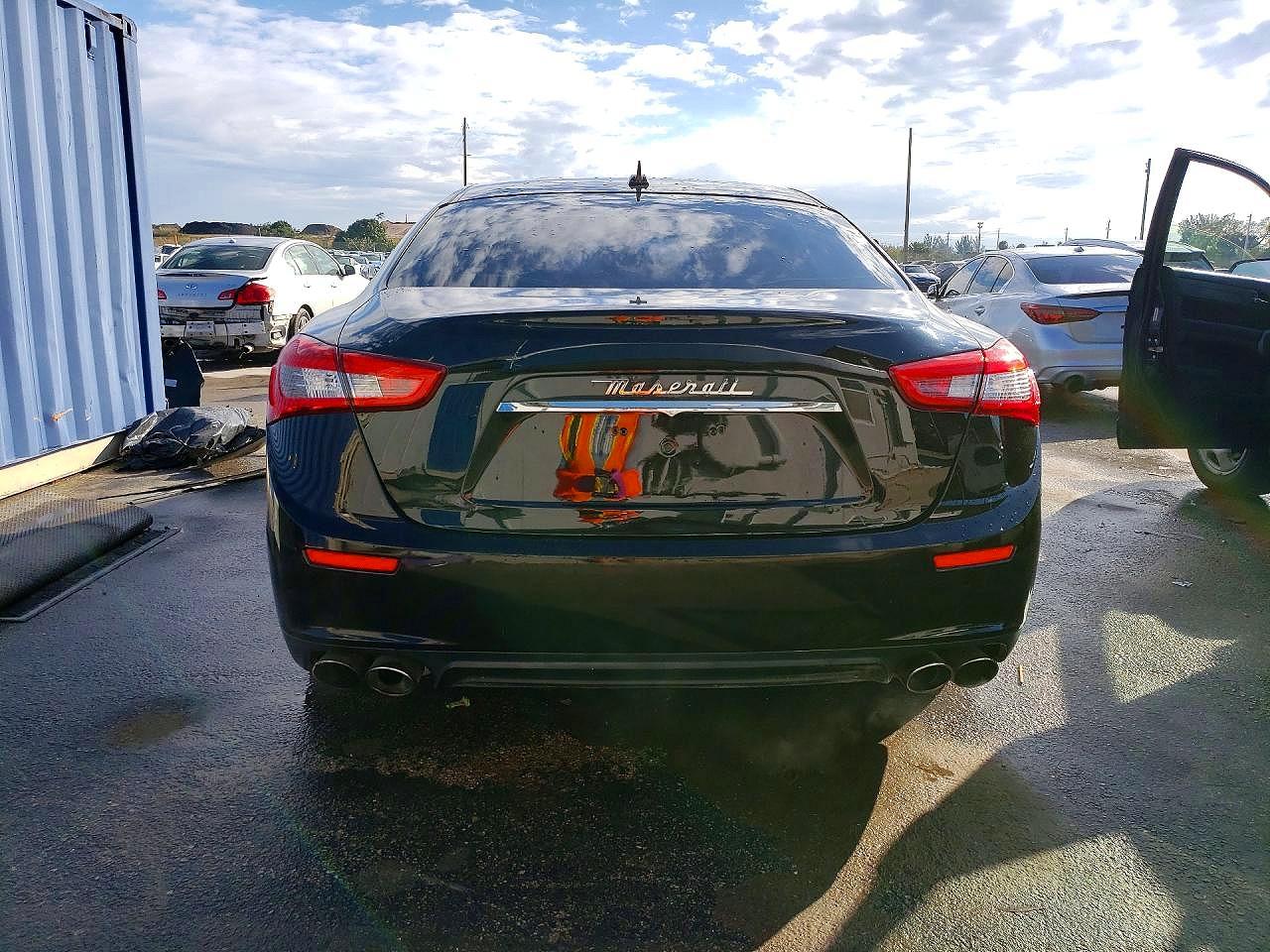 2014 Maserati Ghibli Black vin: ZAM57XSAXE1128131