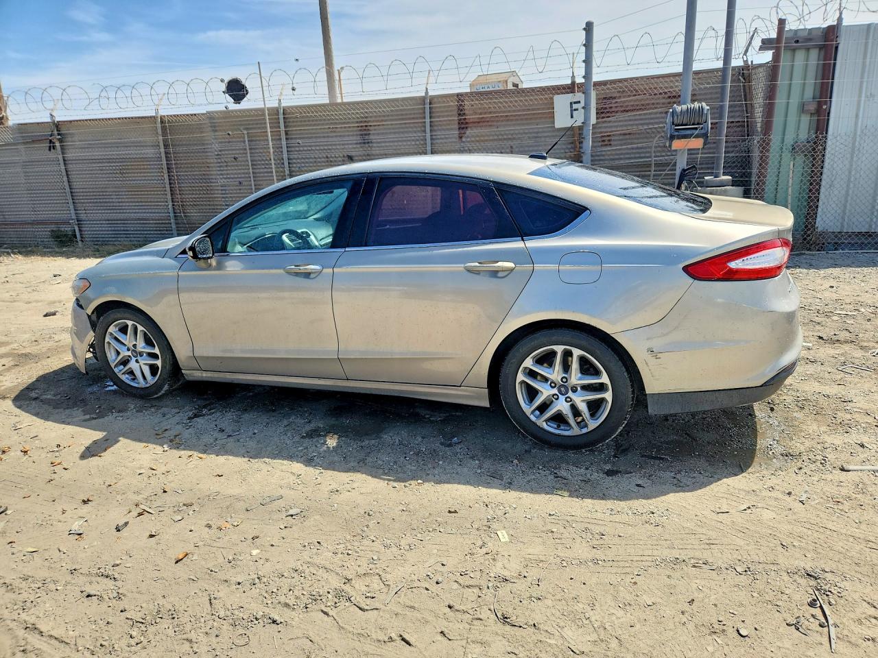 2015 Ford Fusion Se Gold vin: 3FA6P0H73FR171363