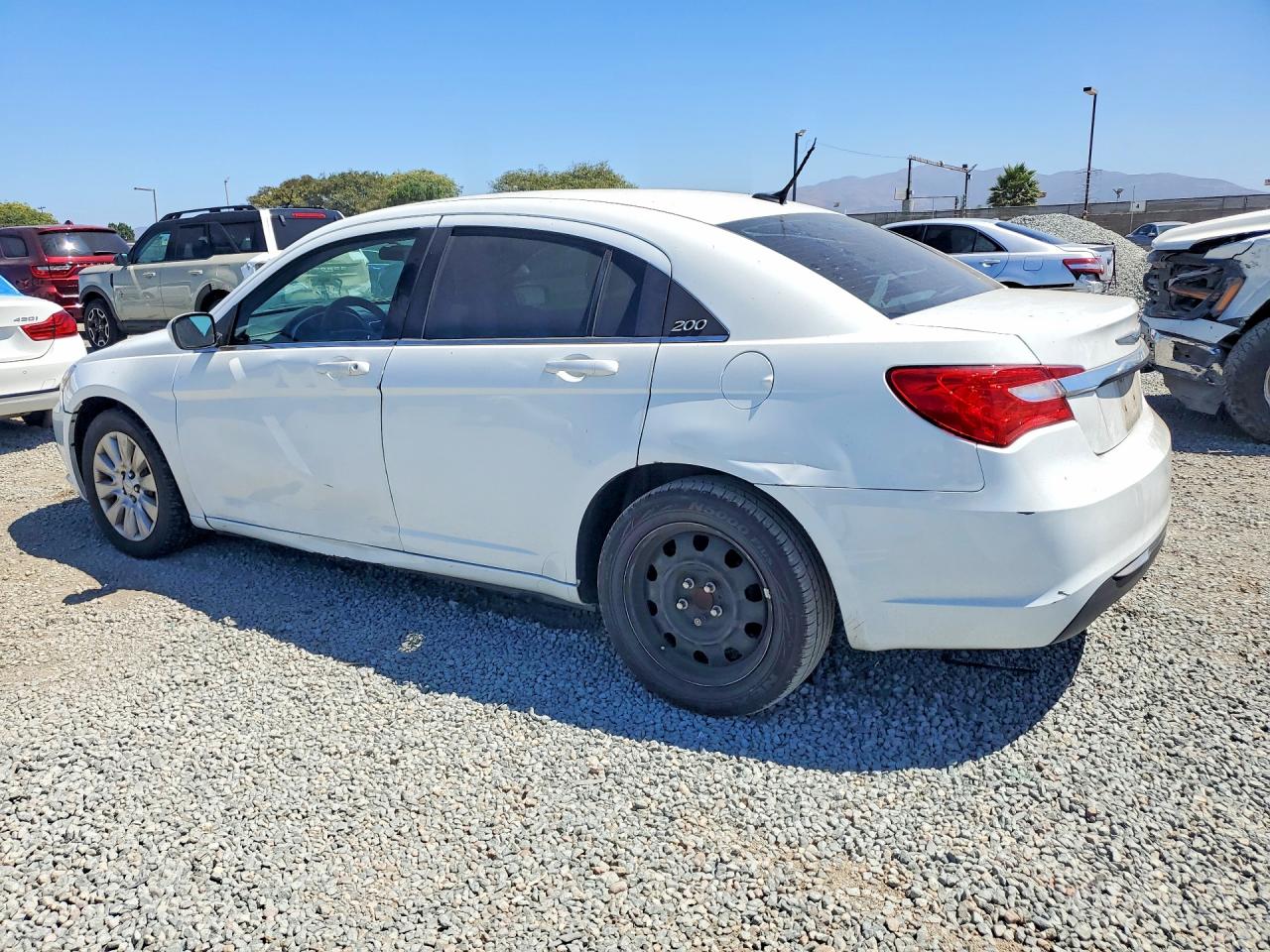 2013 Chrysler 200 Lx White vin: 1C3CCBAB9DN634811