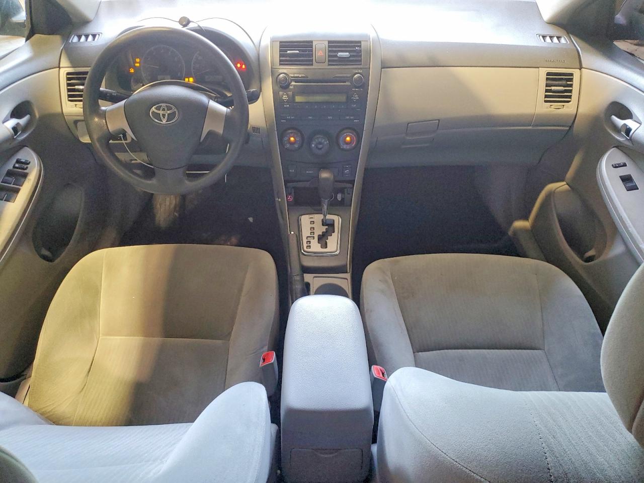 2010 Toyota Corolla Le Gray vin: 1NXBU4EE6AZ173889