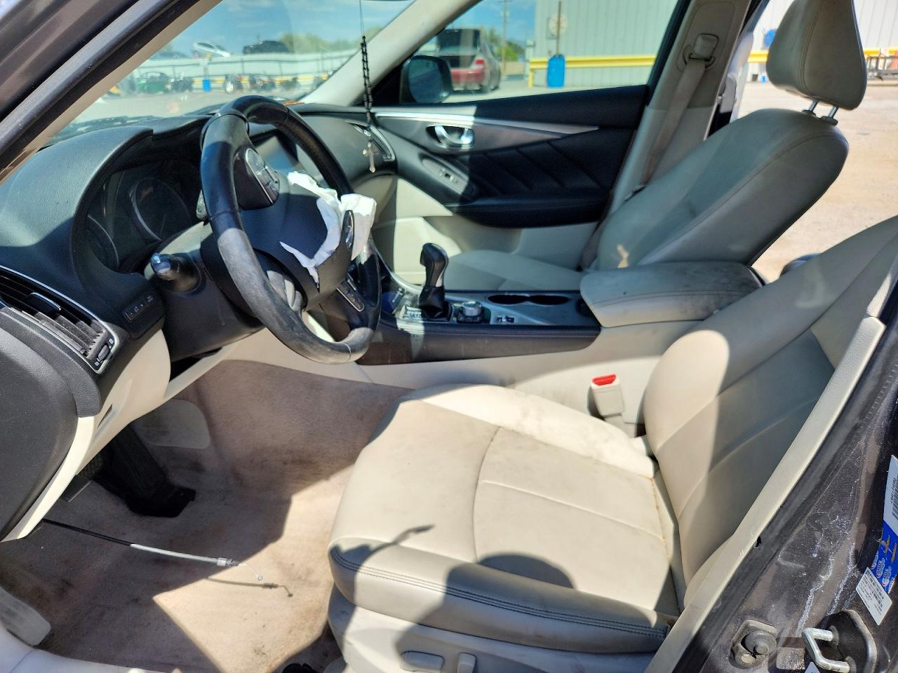 2015 Infiniti Q50 Premium Silver vin: JN1BV7AP4FM358172