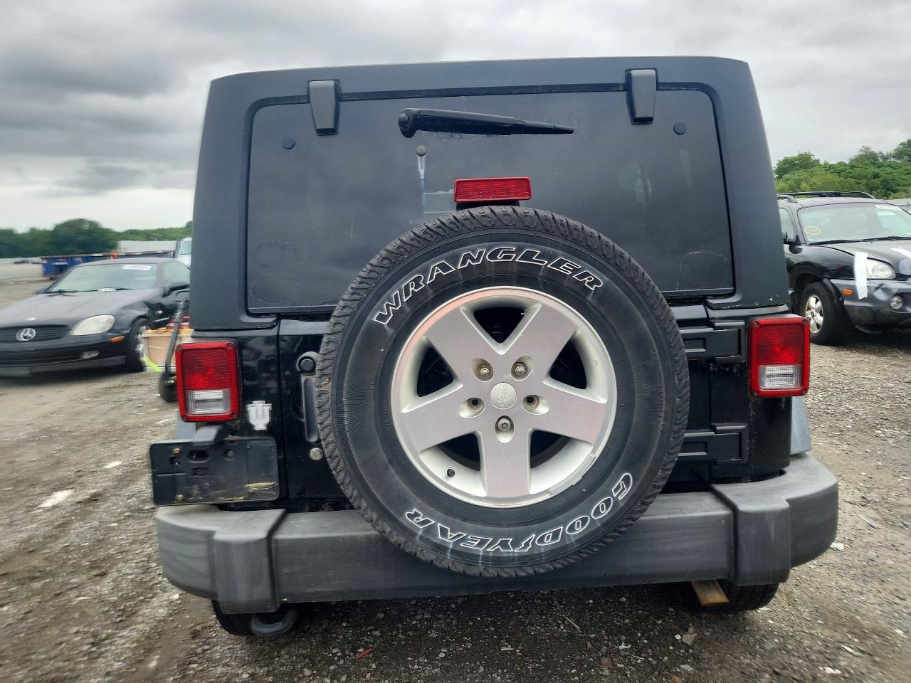 2010 Jeep Wrangler Unlimited Sport Black vin: 1J4BA3H17AL176333
