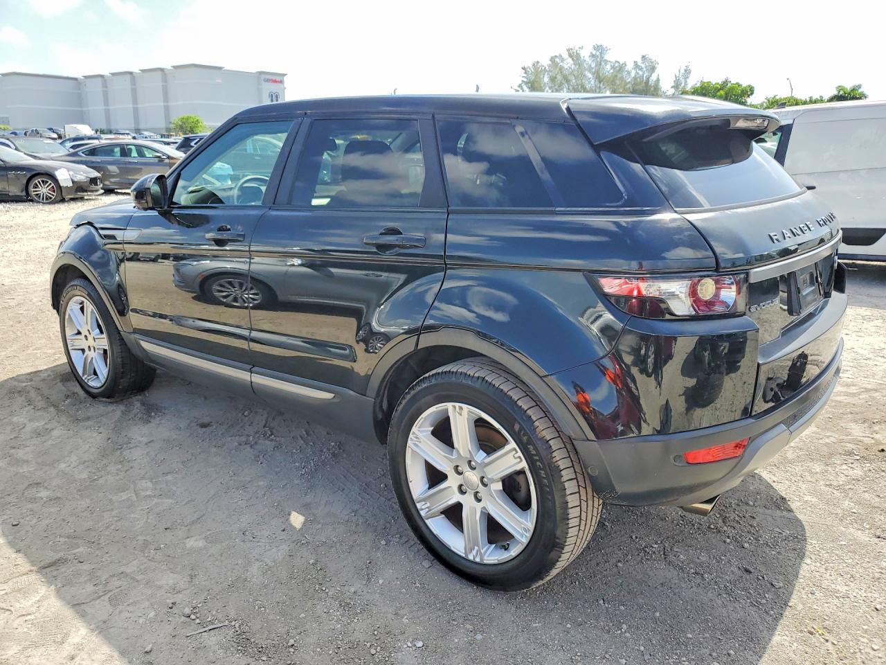2015 Land Rover Range Rover Evoque Pure Premium Черный vin: SALVR2BG2FH992968