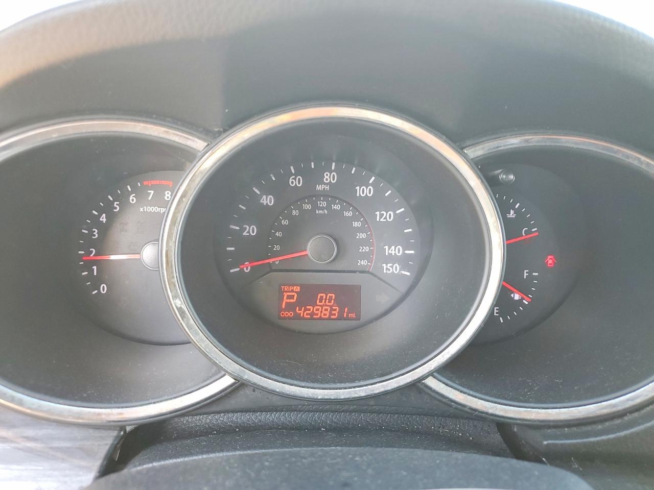 2013 Kia Sorento Lx White vin: 5XYKTDA26DG403455