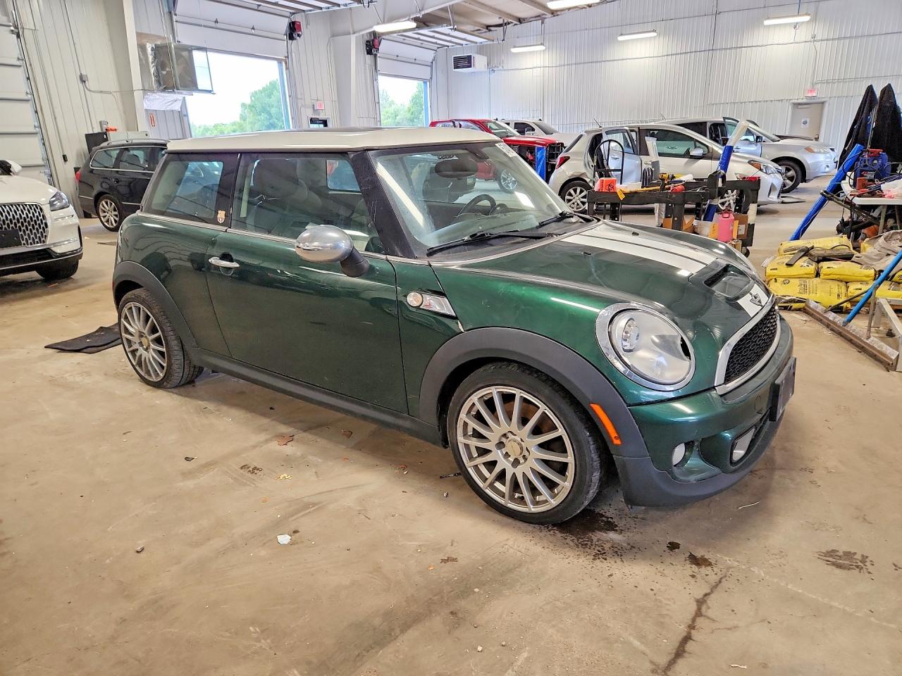 2012 Mini Cooper S Зеленый vin: WMWSV3C5XCTY29855