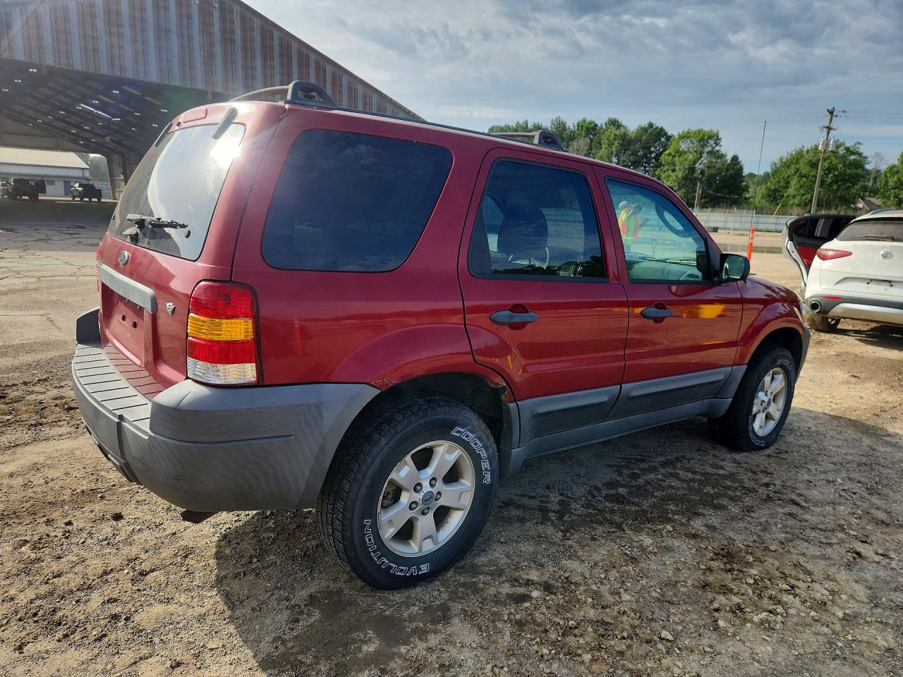 2007 Ford Escape Xlt Red vin: 1FMYU93177KA68872